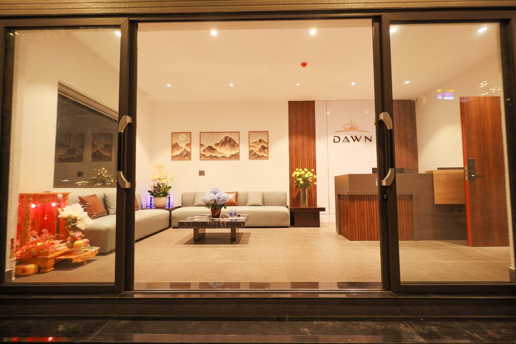 Top điểm tham quan và ẩm thực đặc sắc chỉ cách DAWN Hotel 5 phút