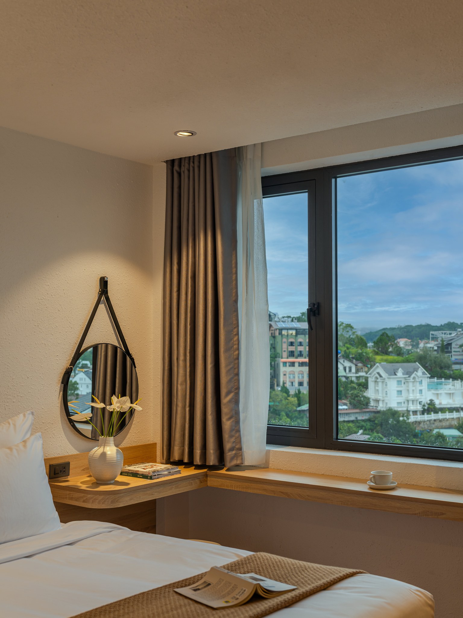 Deluxe Double Room - Ảnh thực tế 10