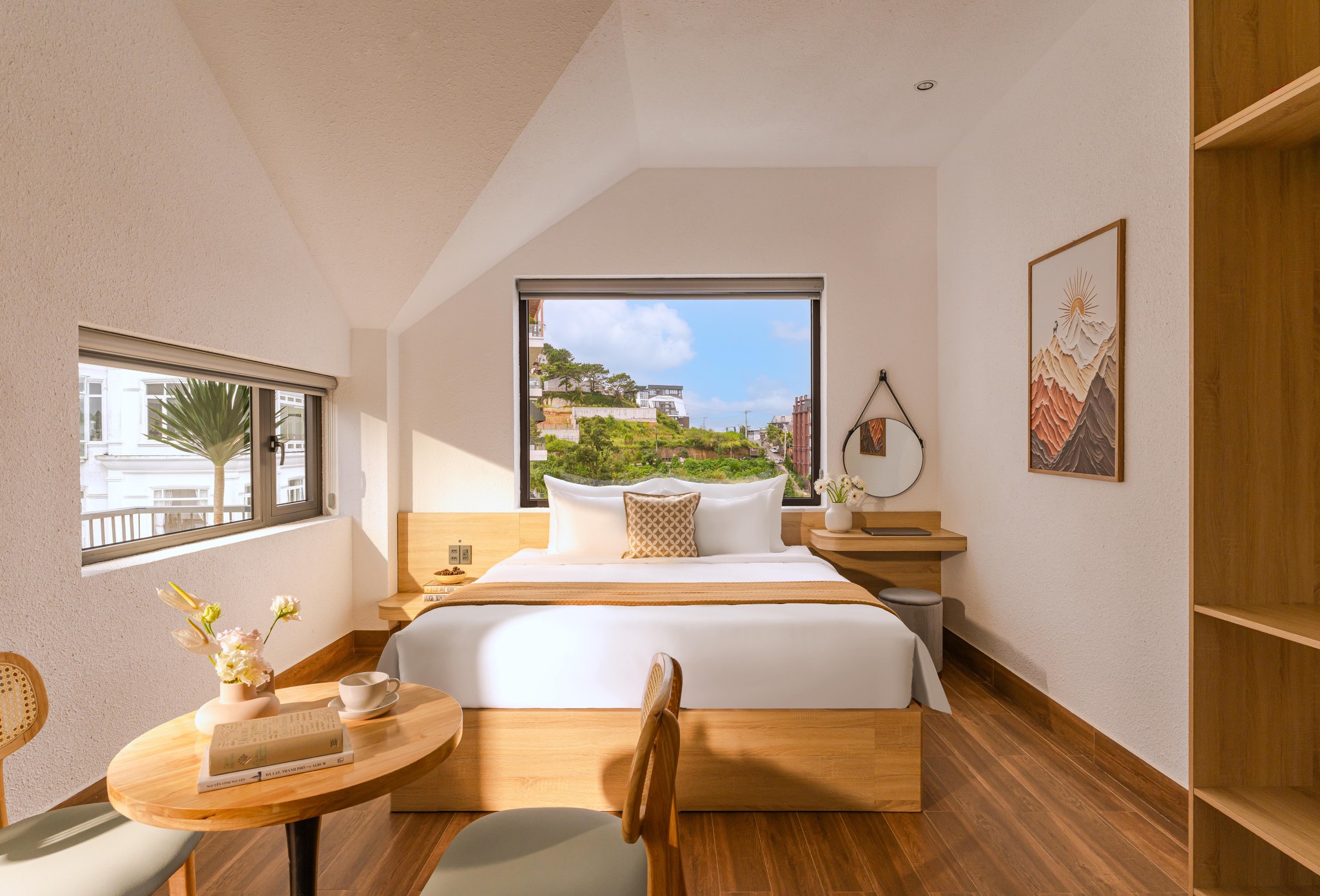 Suite Balcony City View - Ảnh thực tế 2