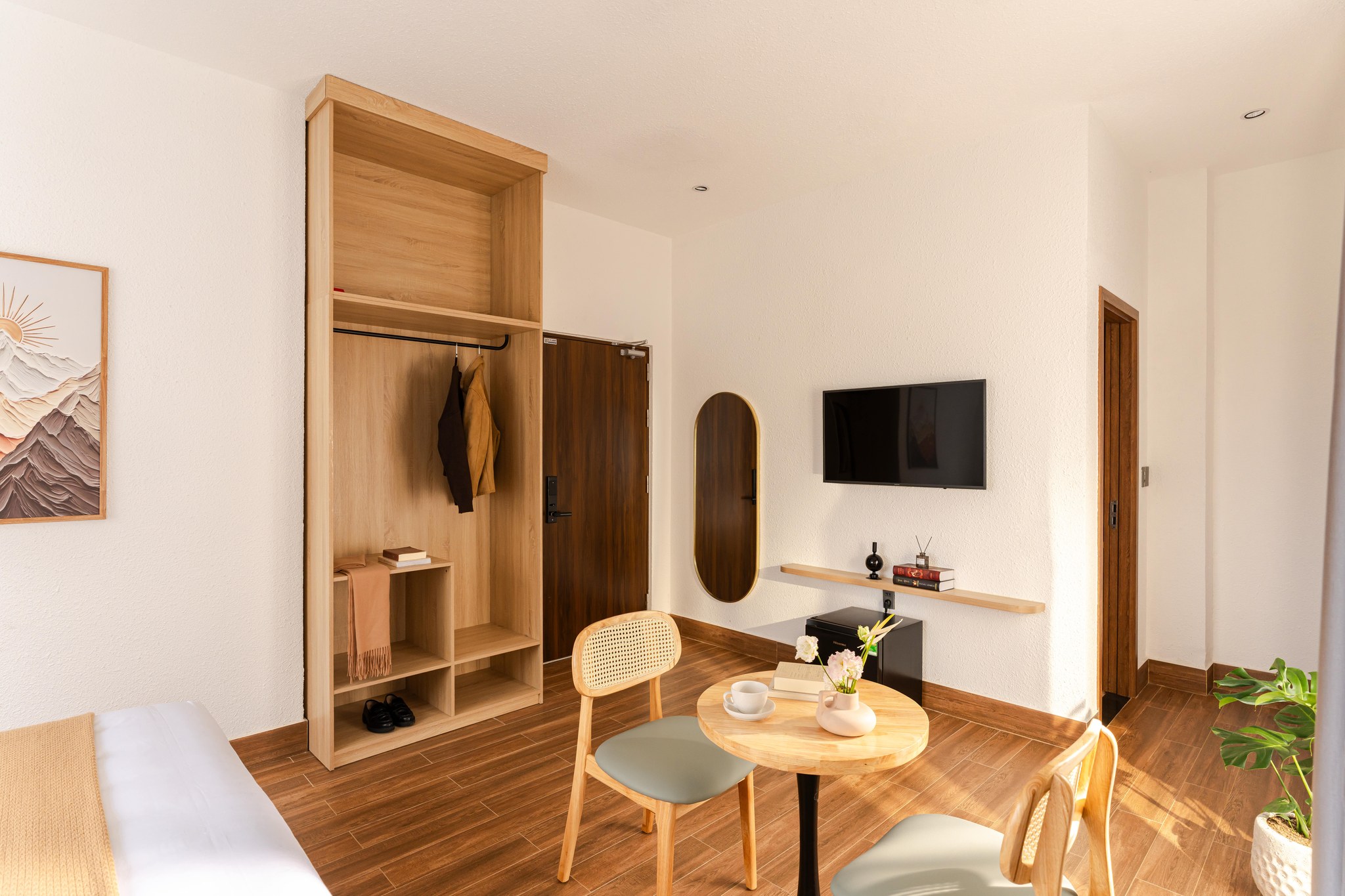 Suite Balcony City View - Ảnh thực tế 4